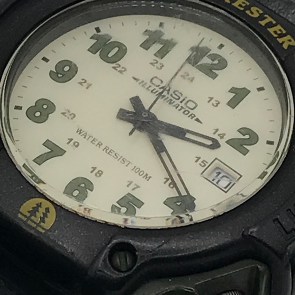 Outdoor Adventure Lot Casio Forester & Reks Sunglasses Wrap Around New Battery - Picture 8 of 12